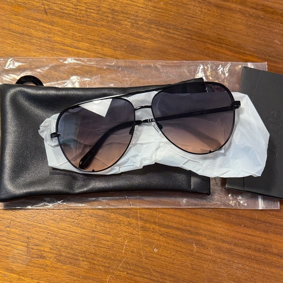 NWT Quay Australia High Key Extra Large Aviator Sunglasses - Picture 1 of 7